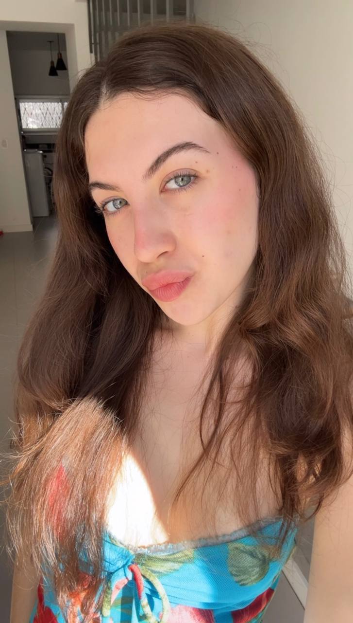 Nude girl Amber in Odessa