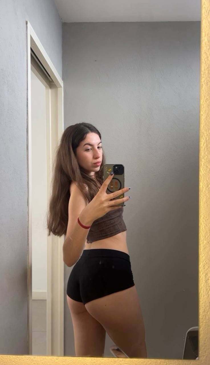 Amber in her underwear in Odessa